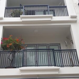 Ban cong sat my nghe 4