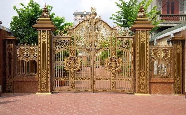 Cổng sắt 4 cánh: Sự lựa chọn hoàn hảo cho không gian rộng Cổng sắt 4 cánh