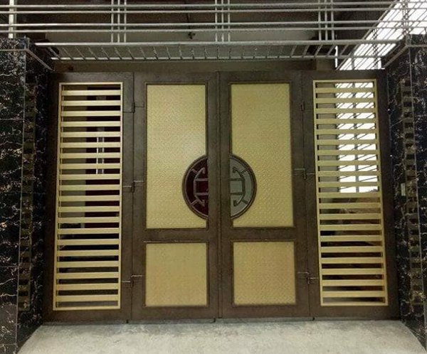 Mau cong sat 4 canh dep 10