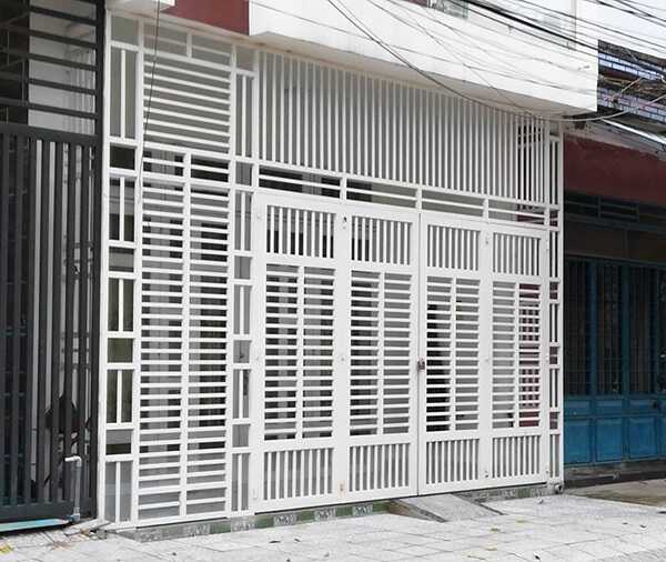 Mau cong sat 4 canh dep 3