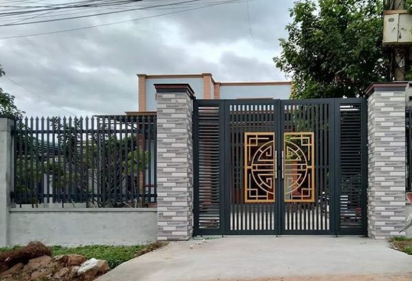 Mau cong sat 4 canh dep 34