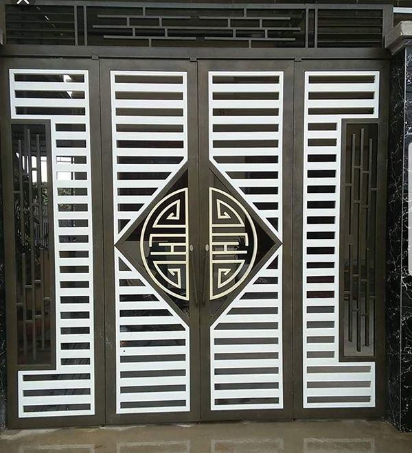 Mau cong sat 4 canh dep 4