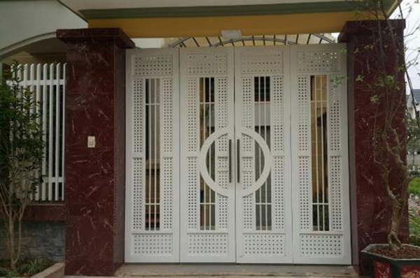 Mau cong sat 4 canh dep 43