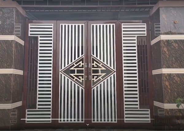 Mau cong sat 4 canh dep 46