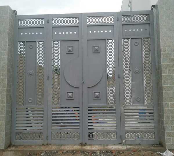 Mau cong sat 4 canh dep 50