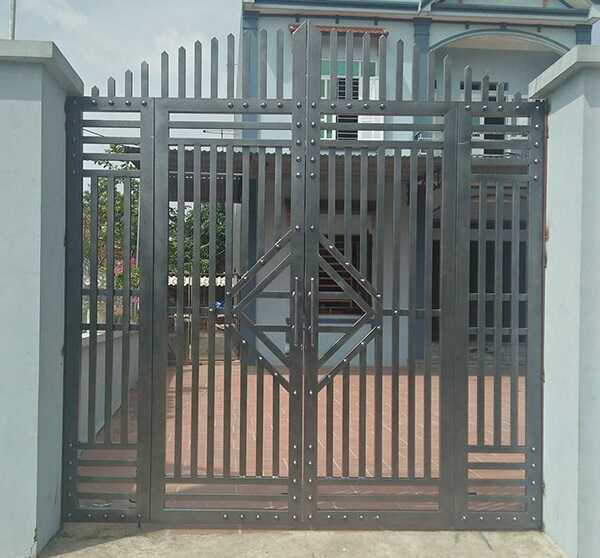 Mau cong sat 4 canh dep 54