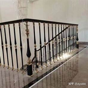 Mau lan can cau thang sat my thuat dep 57