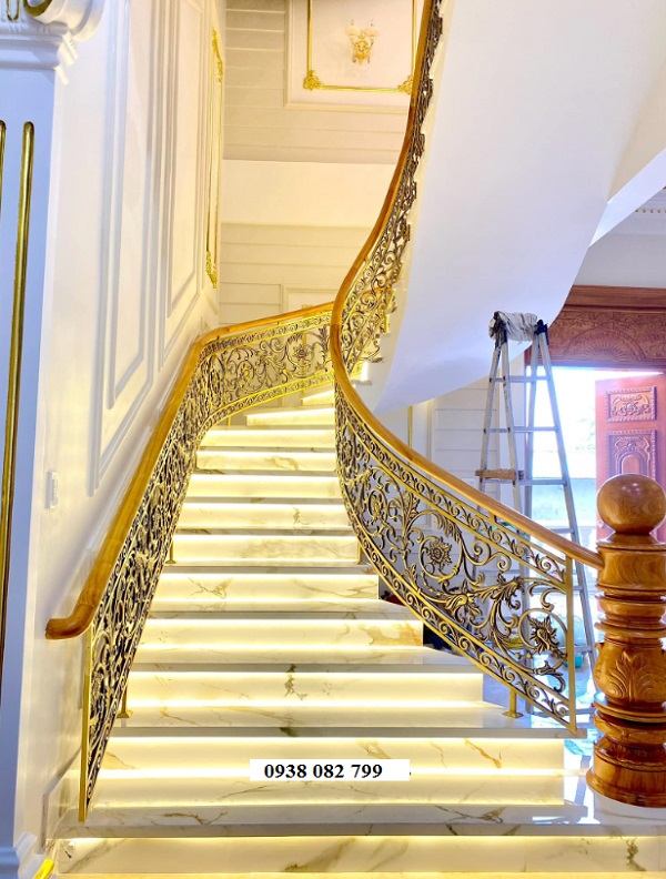 Cầu thang nhôm đúc