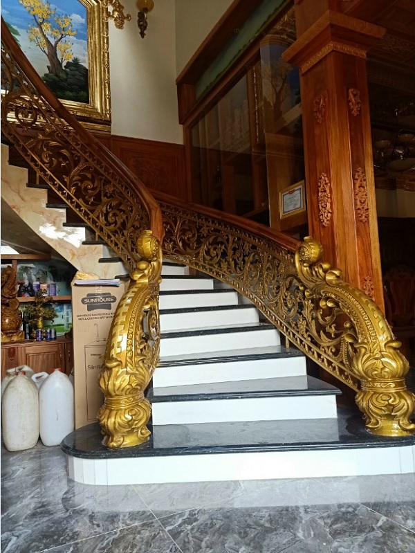 Cầu thang nhôm đúc