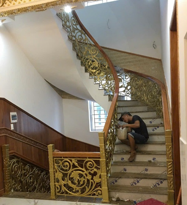 Cầu thang nhôm đúc