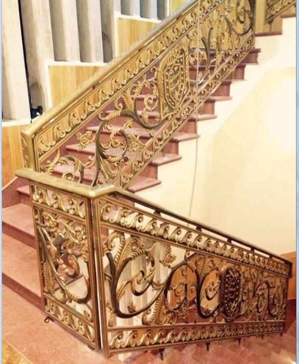 Cầu thang nhôm đúc