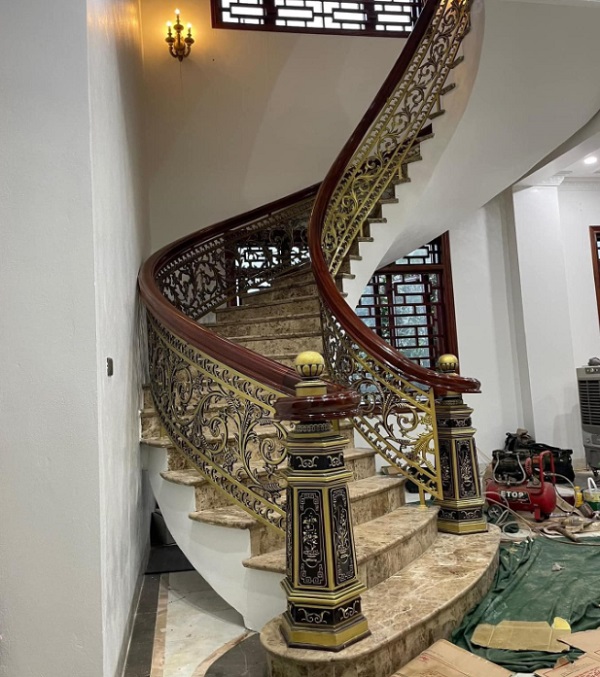 Cầu thang nhôm đúc