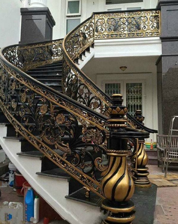 Cầu thang nhôm đúc