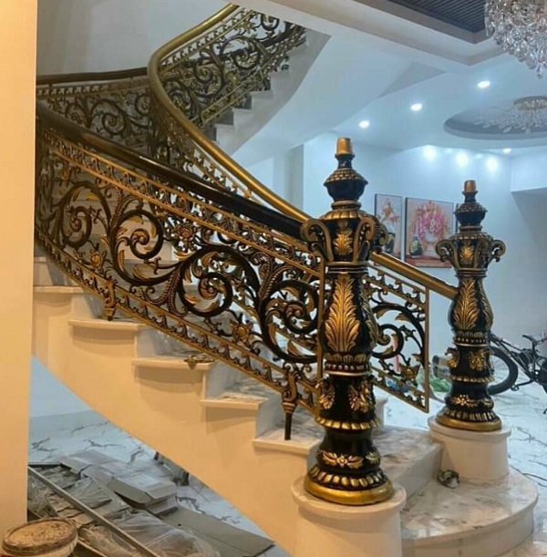 Cầu thang nhôm đúc