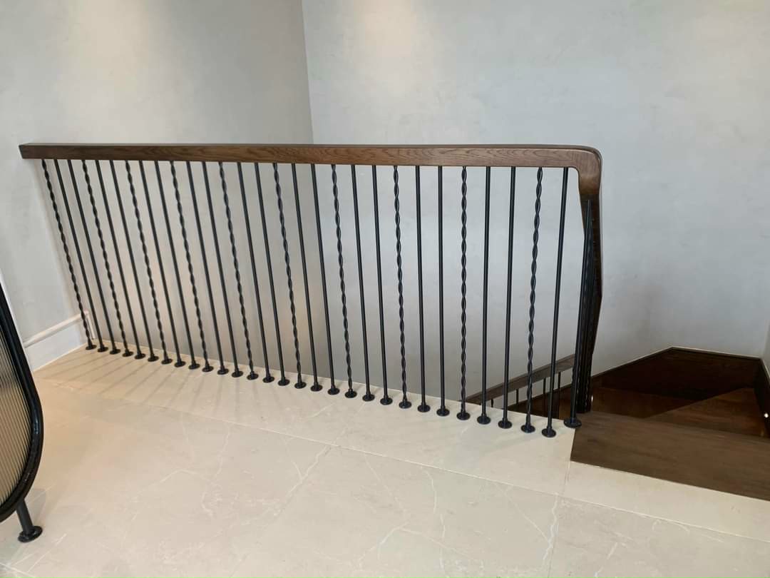 Cầu thang sắt mỹ thuật