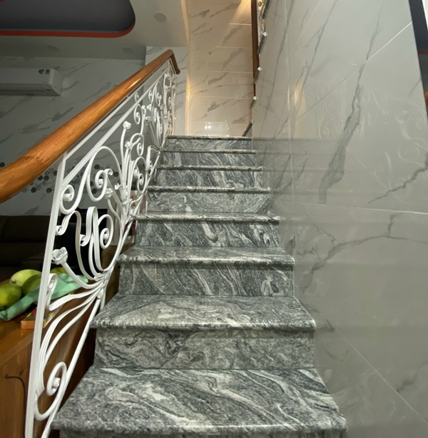 Cầu thang sắt mỹ thuật