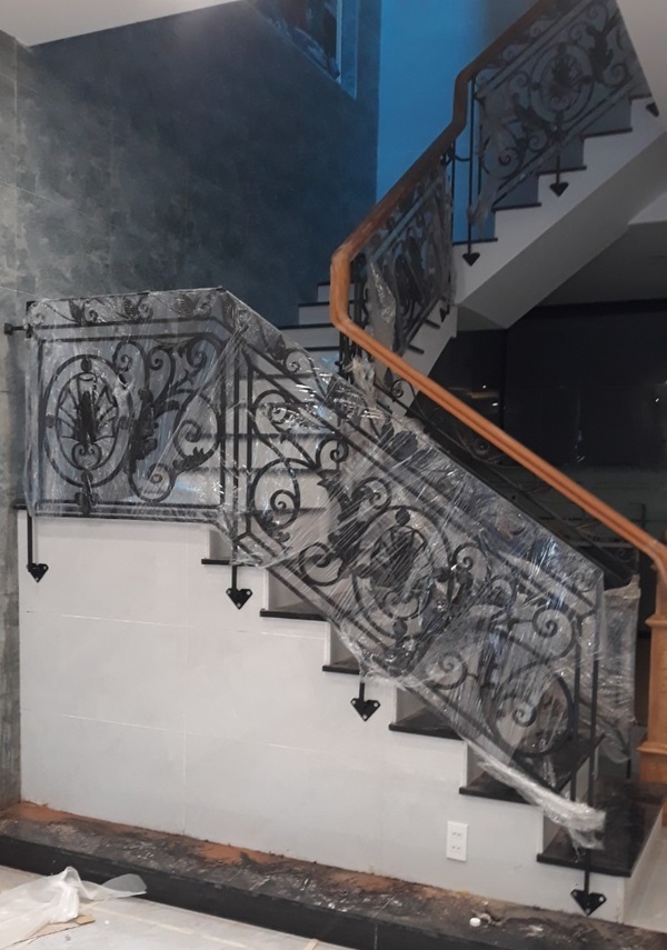 Cầu thang sắt mỹ thuật