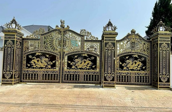 Cửa cổng nhôm đúc