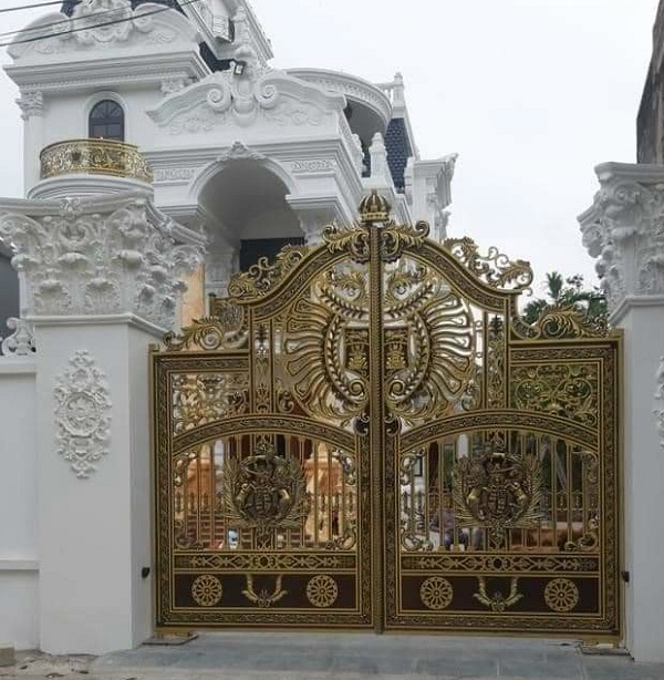 Cửa cổng nhôm đúc