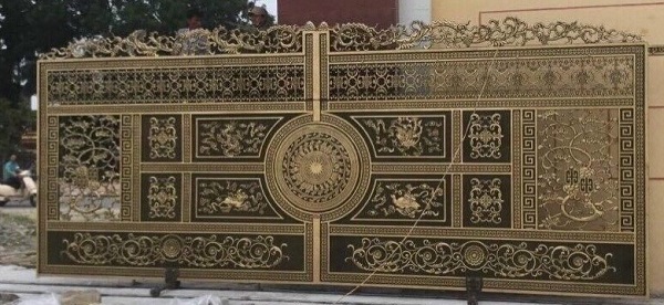 Cửa cổng nhôm đúc