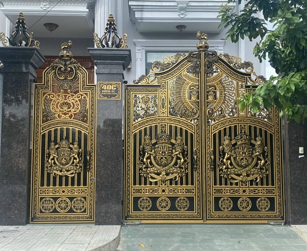 Cửa cổng nhôm đúc