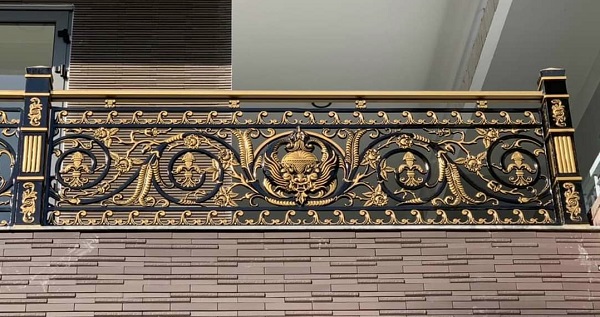 Cửa cổng nhôm đúc