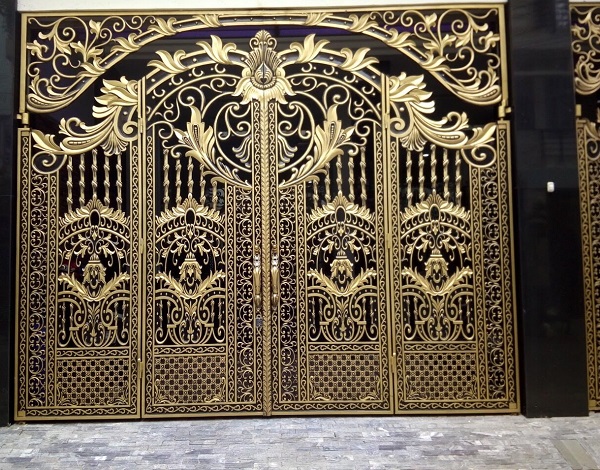Cửa cổng nhôm đúc