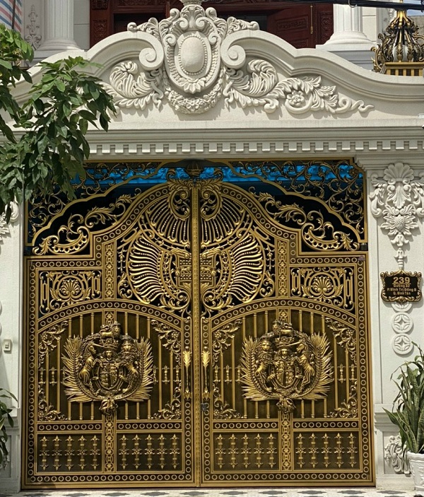 Cửa cổng nhôm đúc