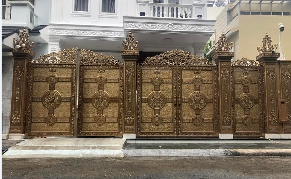 Cửa cổng nhôm đúc