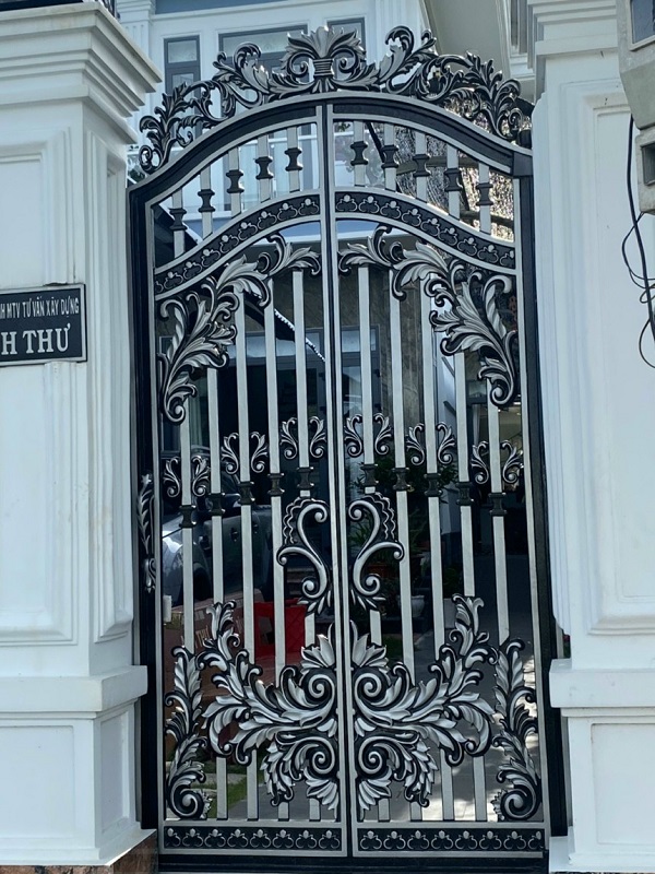 Cửa cổng nhôm đúc