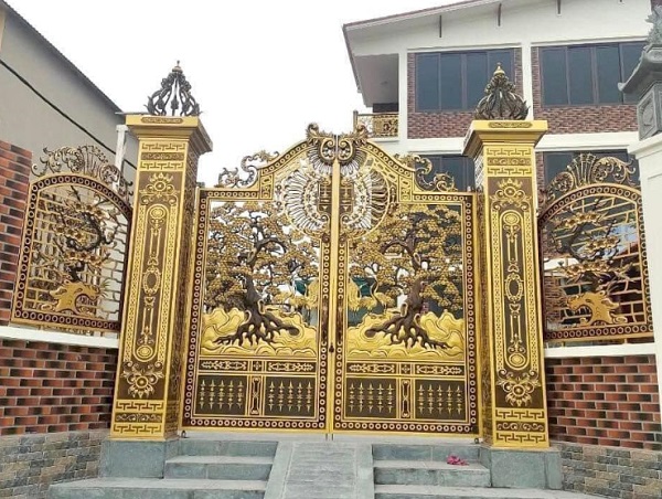 Cửa cổng nhôm đúc