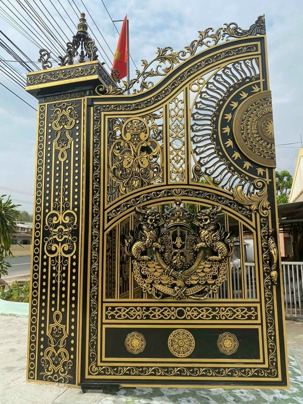 Cửa cổng nhôm đúc