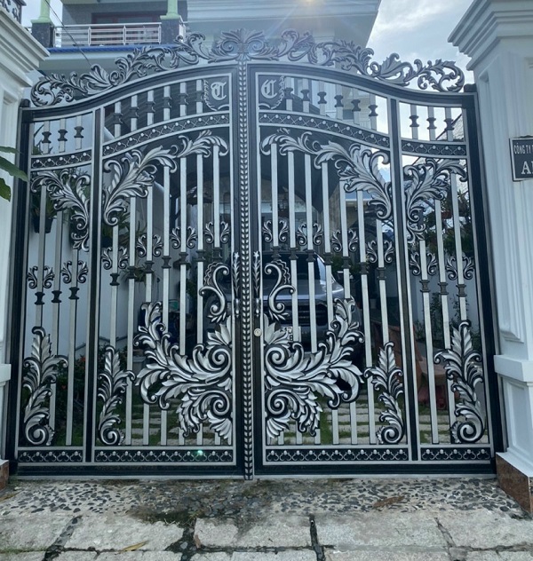 Cửa cổng nhôm đúc
