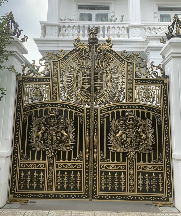 Cửa cổng nhôm đúc