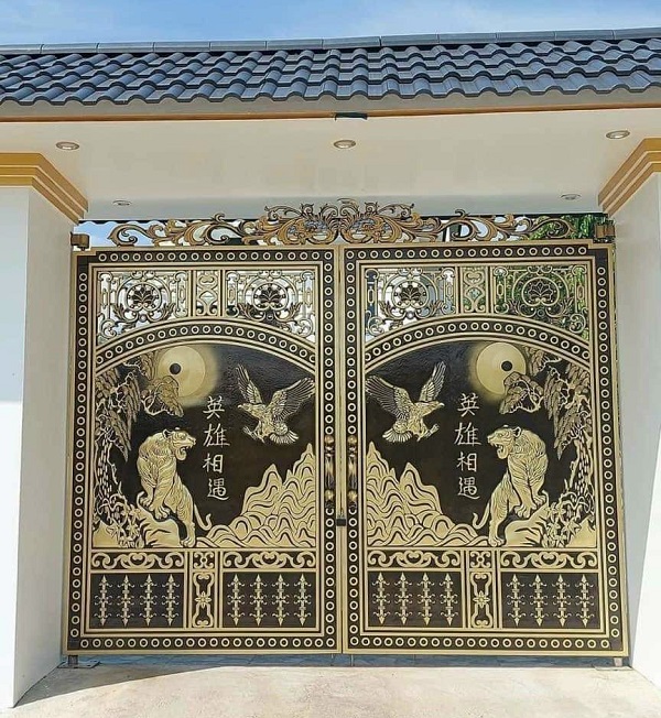 Cửa cổng nhôm đúc
