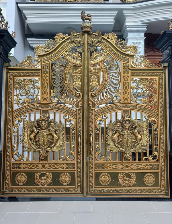 Cửa cổng nhôm đúc