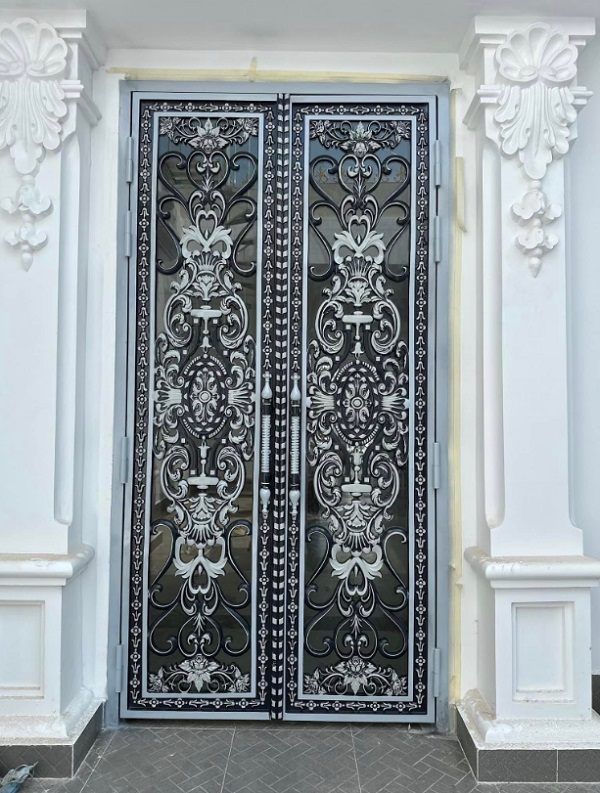 Cửa cổng nhôm đúc