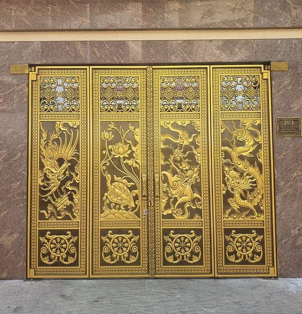 Cửa cổng nhôm đúc