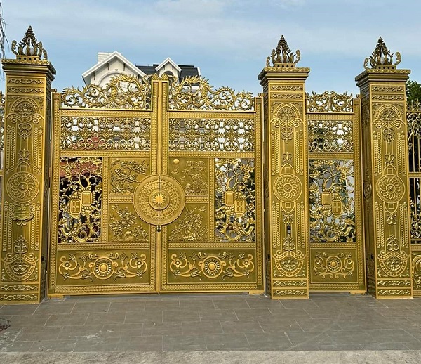 Cửa cổng nhôm đúc