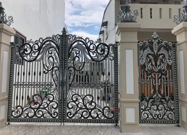 Cửa cổng nhôm đúc