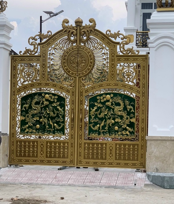 Cửa cổng nhôm đúc