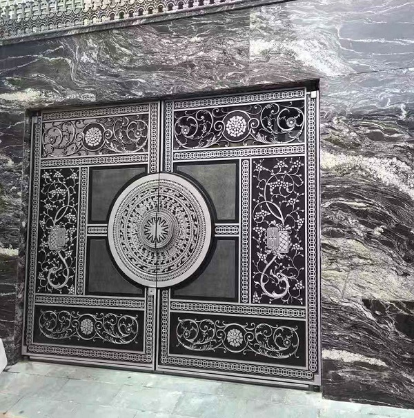 Cửa cổng nhôm đúc