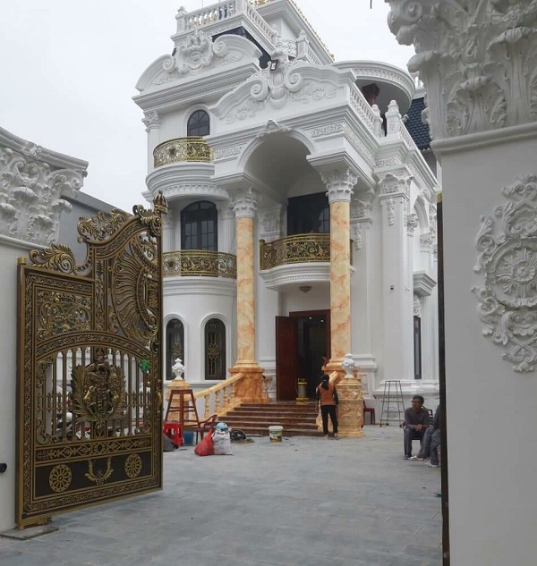 Cửa cổng nhôm đúc