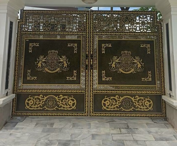 Cửa cổng nhôm đúc