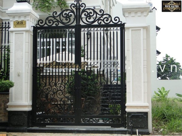 Cửa cổng sắt mỹ thuật