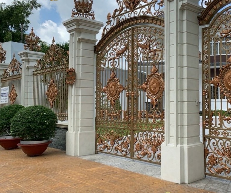 Cửa cổng sắt mỹ thuật