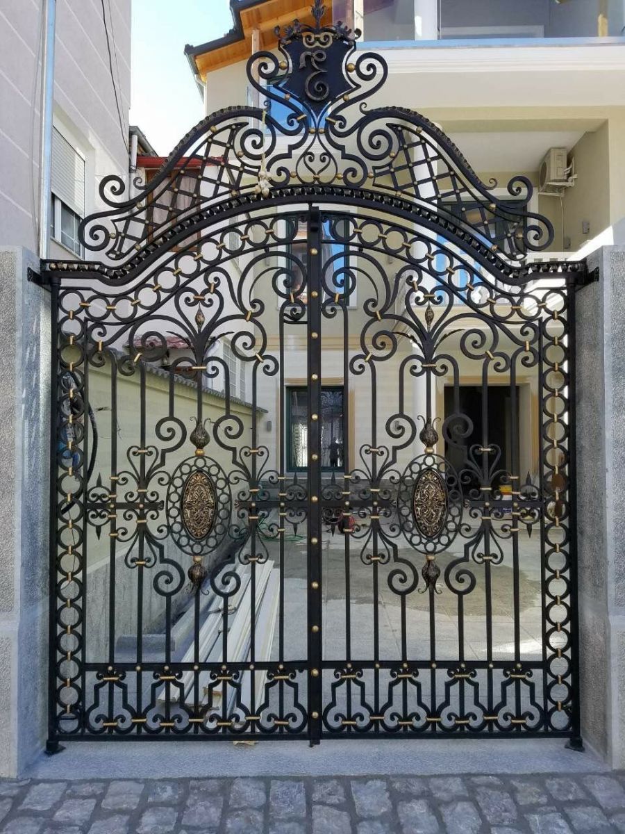 Cửa cổng sắt mỹ thuật