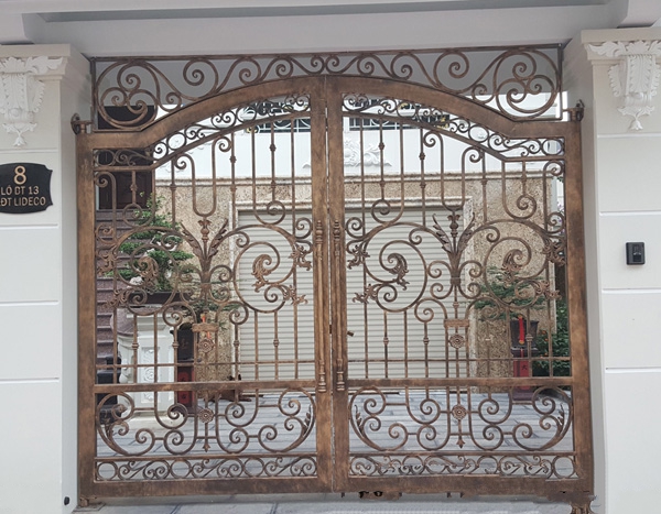 Cửa cổng sắt mỹ thuật