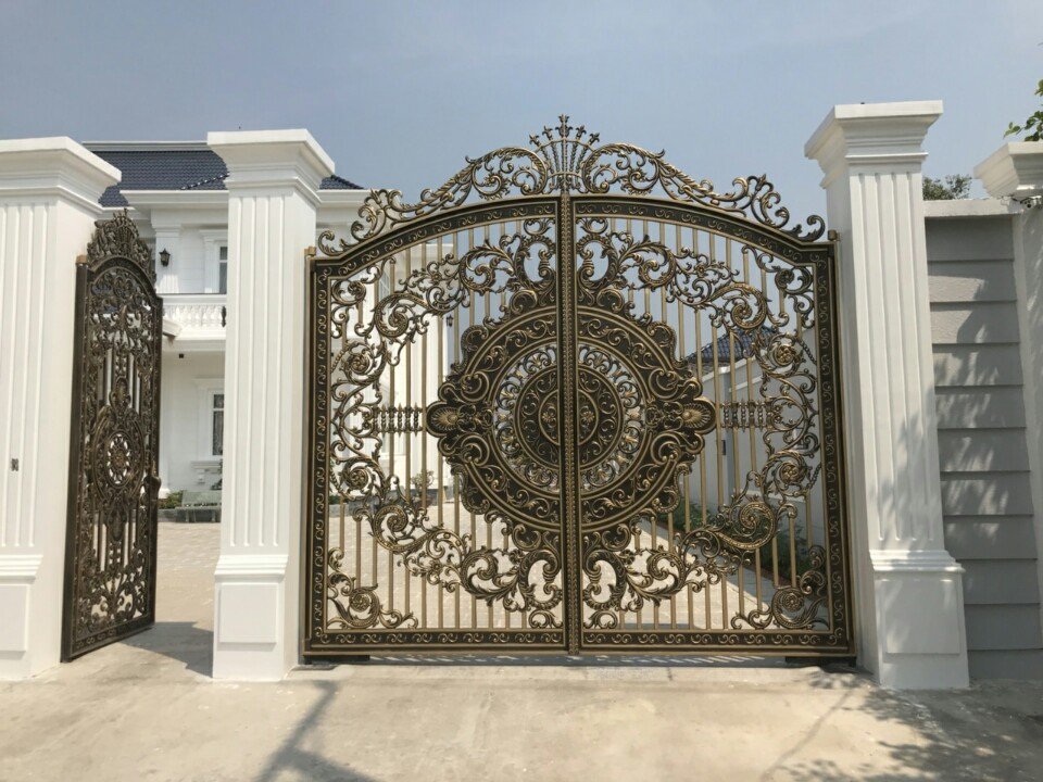 Cửa cổng sắt mỹ thuật