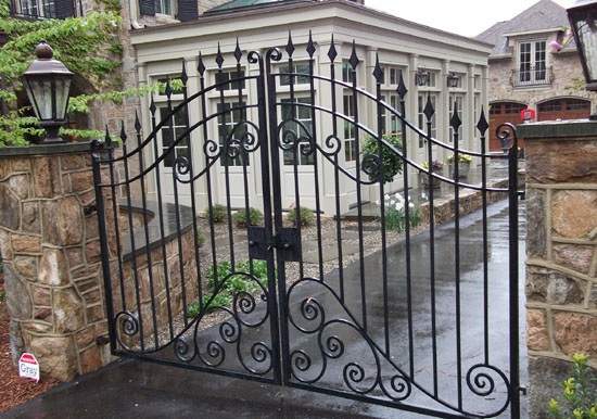 Cửa cổng sắt mỹ thuật